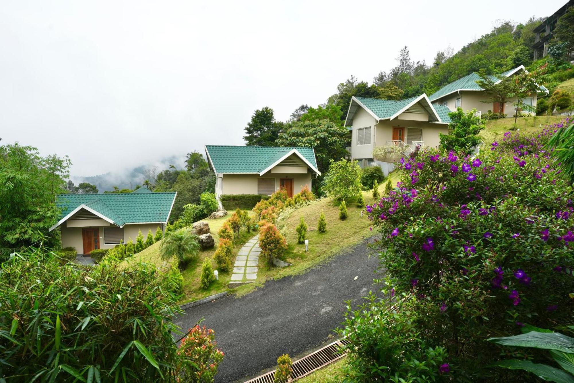 Aveda Munnar Mountains And Mist Hotel Exterior foto